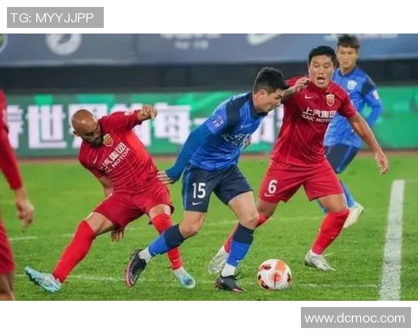 重庆羽毛球队在总决赛积分榜上以63分稳居第一展现强劲实力