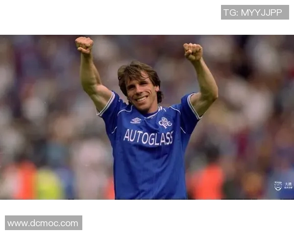 25号足球明星佐拉的传奇生涯与对足球的热爱之路