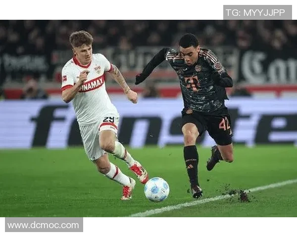 拜仁足球明星的传奇旅程与背后的奋斗故事 拜仁足球明星的传奇旅程与背后的奋斗故事